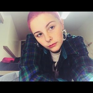 Meet your Posher, Julia